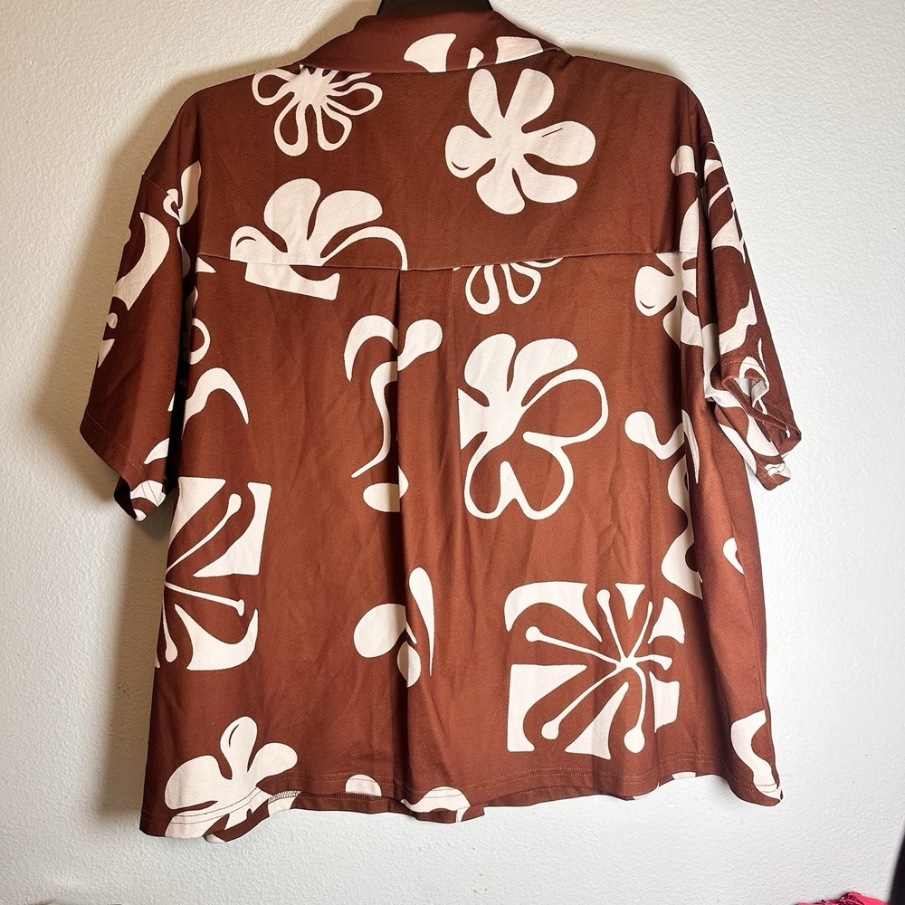 Cider 1XL Collar Geometric Button Up‎ Short Sleeve Blouse Curve & Plus Groovy - Picture 3 of 6